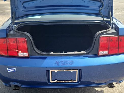 Used 2007 Ford Mustang GT RWD image 7