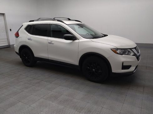 Used 2017 Nissan Rogue SV w/ Midnight Edition FWD image 11