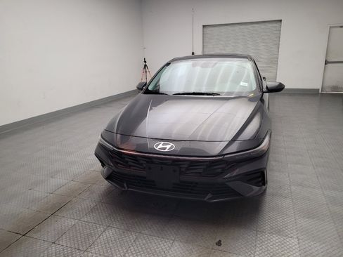 Used 2025 Hyundai Elantra SEL FWD image 15