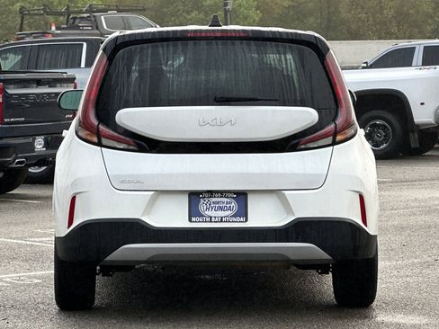 Used 2024 Kia Soul LX w/ Option Group 015 image 5