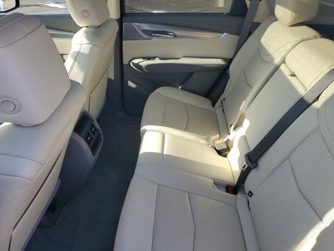 Used 2023 Cadillac XT5 Premium Luxury image 26