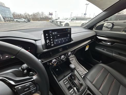 Used 2026 Honda CR-V Sport Touring image 12