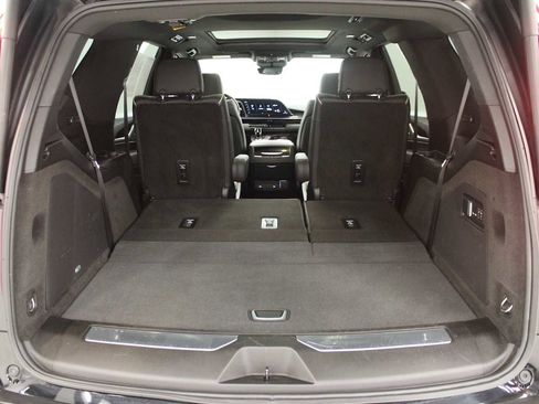 Certified 2024 Cadillac Escalade Sport w/ LPO, ONYX Package image 10