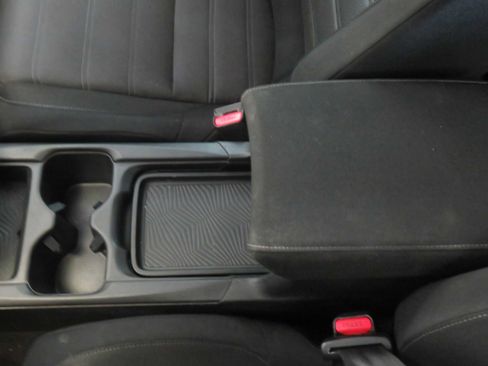 Used 2018 Honda CR-V LX image 46
