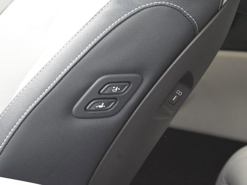 New 2026 Kia Carnival SX Prestige FWD image 33