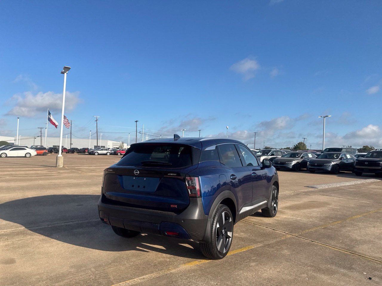 Certified 2025 Nissan Kicks SR FWD image 26