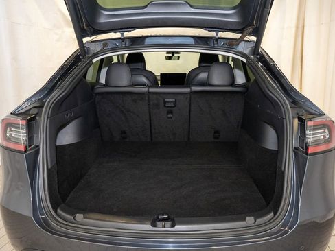 Used 2020 Tesla Model Y Long Range image 5