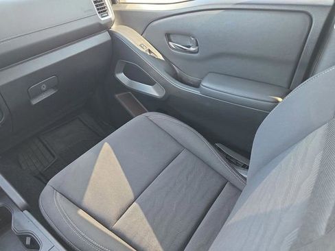 Used 2022 Nissan Frontier SV image 29