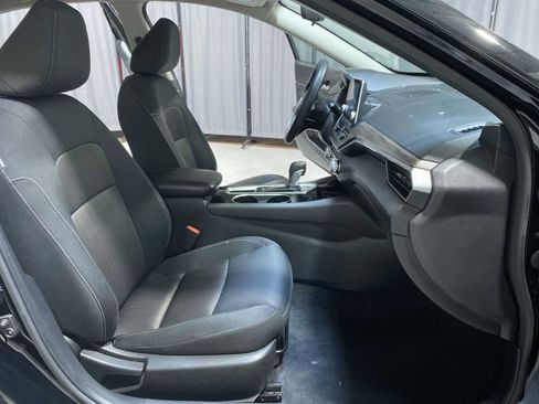 Used 2024 Nissan Altima 2.5 SV FWD image 14