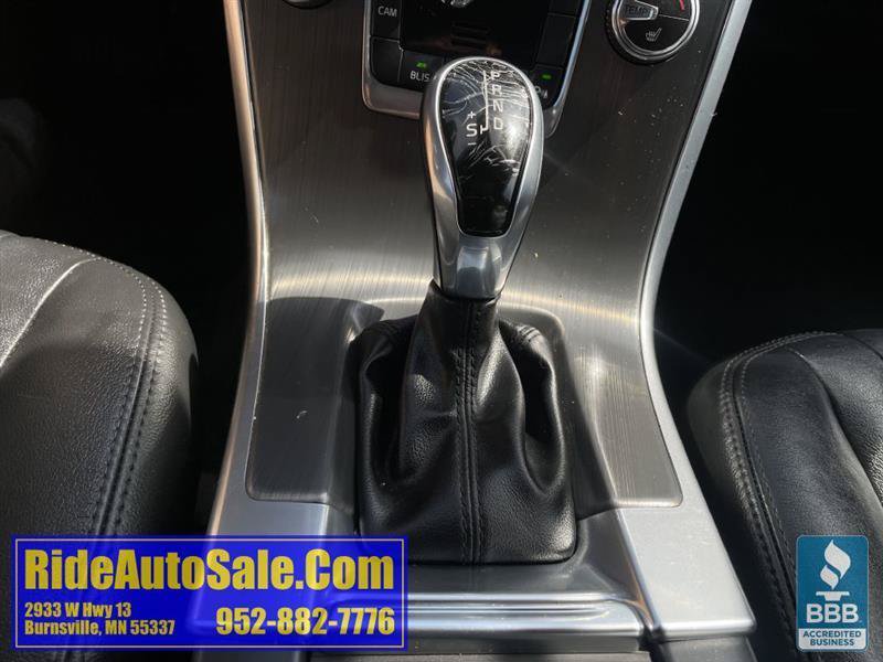 Used 2016 Volvo XC60 T6 w/ Proximity Package AWD/4WD image 19