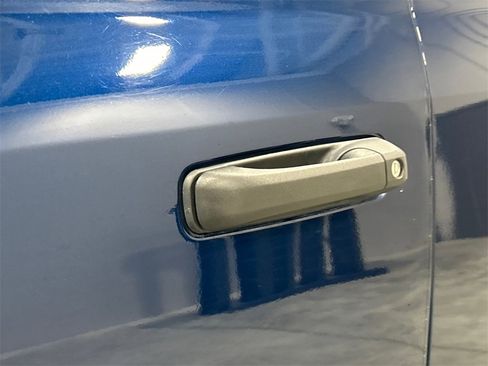 Used 2024 RAM 2500 Big Horn w/ Bed Utility Group image 14