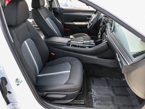 Used 2021 Hyundai Sonata SE FWD image 6
