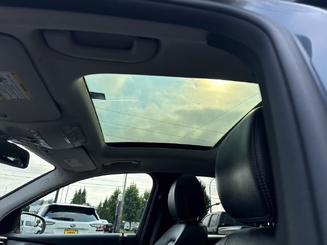 Used 2019 Mercedes-Benz GLC 300 4MATIC image 27