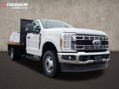 New 2025 Ford F350 XL w/ XL Chrome Package