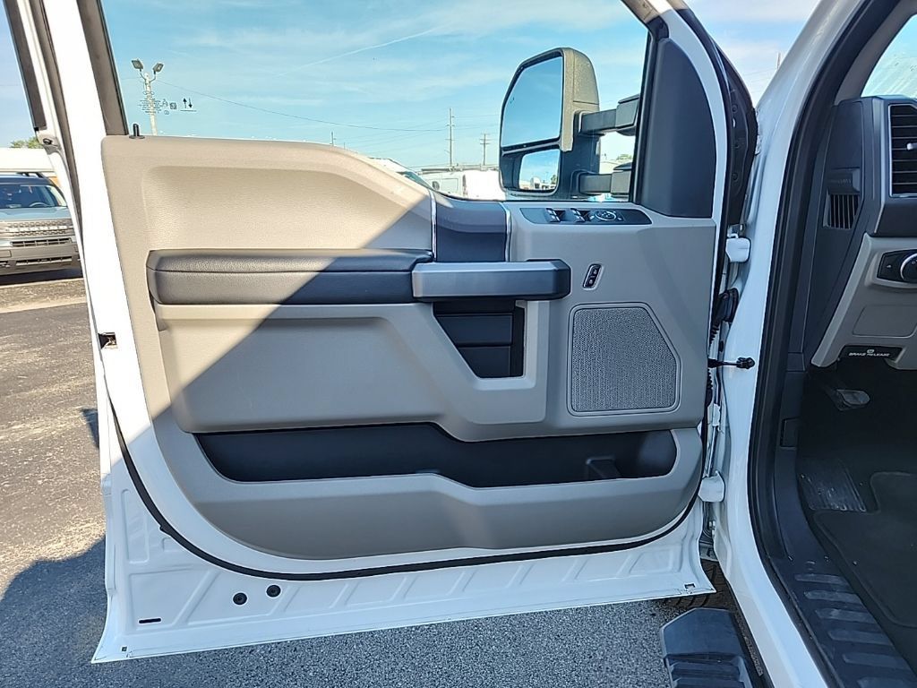 Used 2022 Ford F350 XLT AWD/4WD image 25