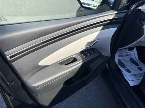 Used 2022 Hyundai Tucson Blue image 22