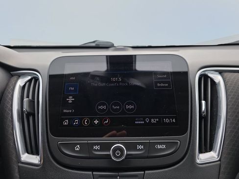 Used 2021 Chevrolet Malibu LT FWD image 16