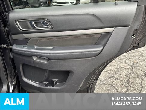 Used 2019 Ford Explorer XLT w/ Equipment Group 202A image 19
