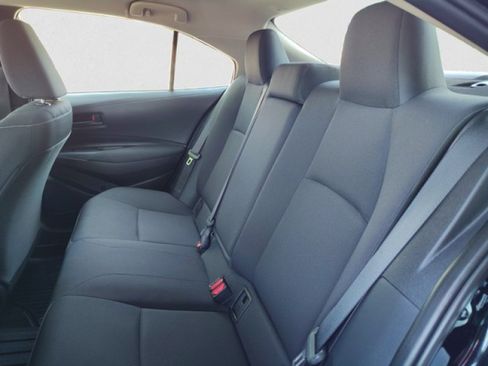 Used 2023 Toyota Corolla LE FWD image 17