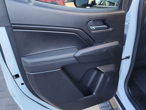 New 2026 GMC Canyon Elevation w/ Convenience Package image 42