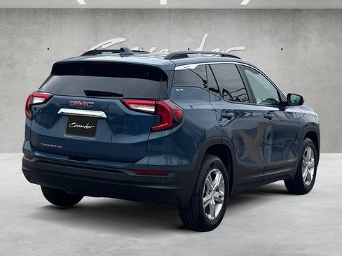 Used 2024 GMC Terrain SLE w/ Driver Convenience Package image 13