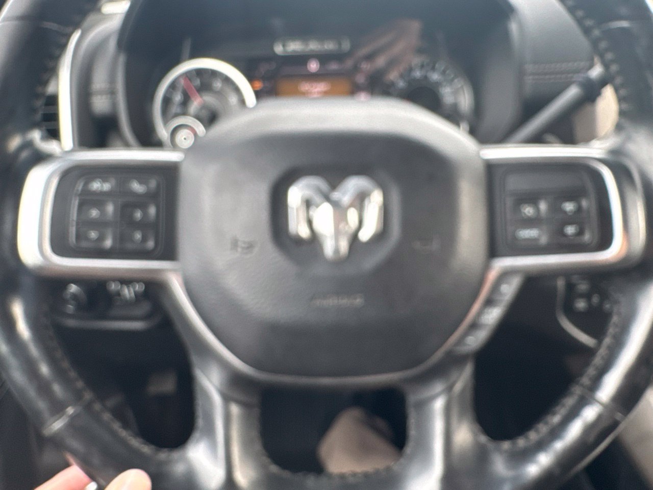 Used 2019 RAM 2500 Laramie w/ Night Edition AWD/4WD image 10