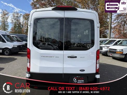 Used 2023 Ford Transit 350 XLT image 5