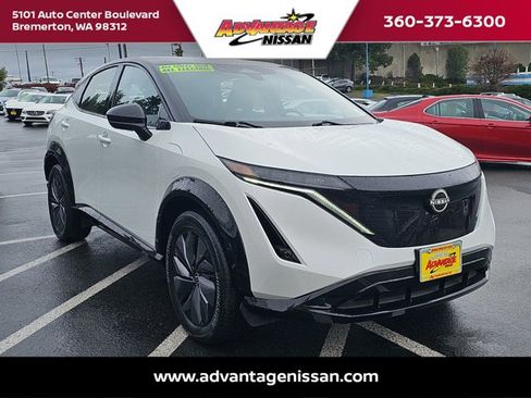 Used 2023 Nissan Ariya AWD image 7