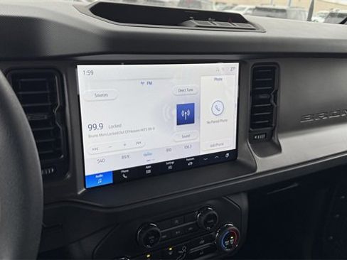 New 2025 Ford Bronco Base image 24