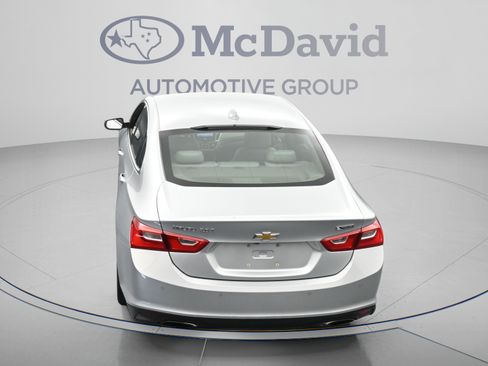 Used 2016 Chevrolet Malibu Premier w/ Driver Confidence Package II FWD image 37