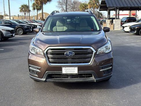 Used 2019 Subaru Ascent Premium image 3