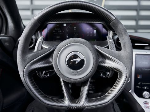 Used 2024 McLaren 750S image 54