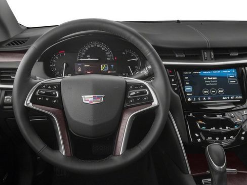 Used 2018 Cadillac XTS Luxury FWD image 30