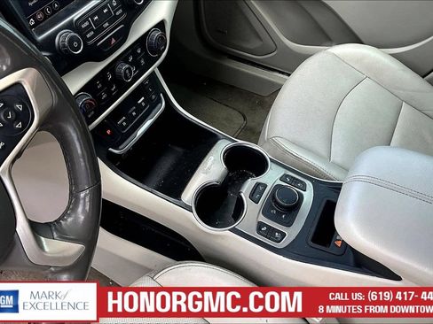 Used 2018 GMC Terrain Denali w/ Advanced Safety Package FWD image 18