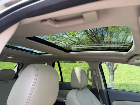 Used 2013 Ford Edge Limited image 24