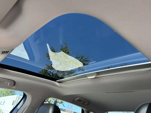 Used 2019 Volkswagen Jetta SE w/ Cold Weather Package image 32