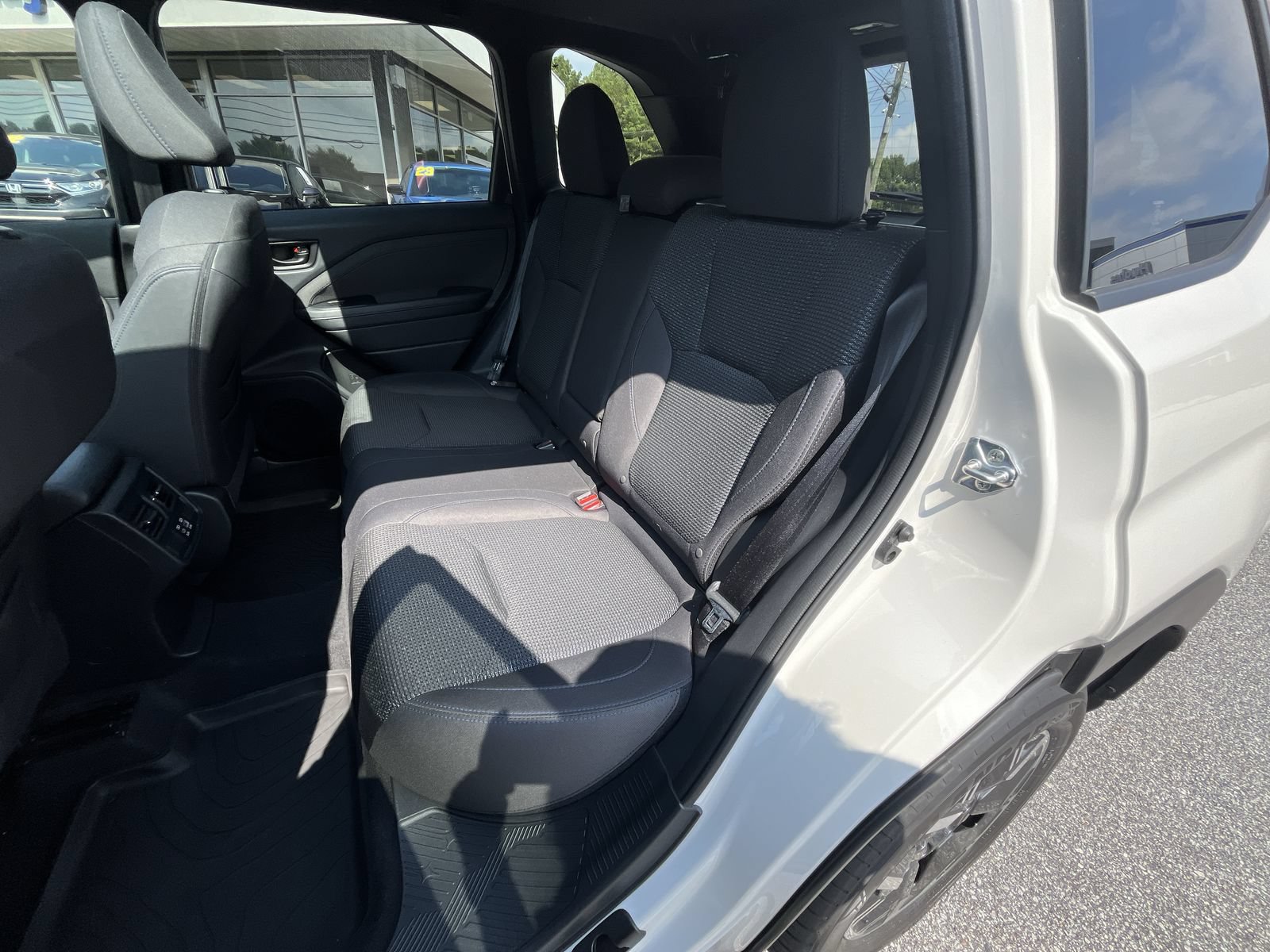 Certified 2025 Subaru Forester Premium AWD/4WD image 26