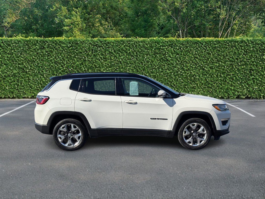 Used 2019 Jeep Compass Limited AWD/4WD image 2
