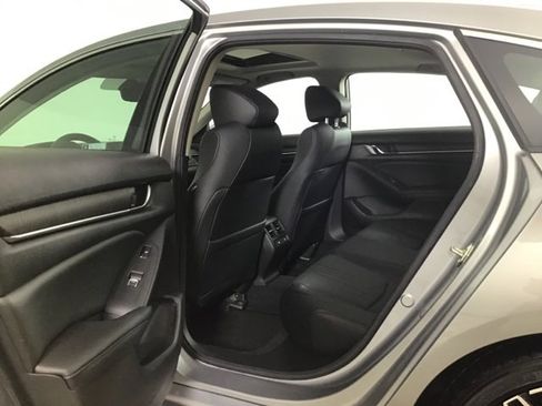 Used 2021 Honda Accord Touring image 21