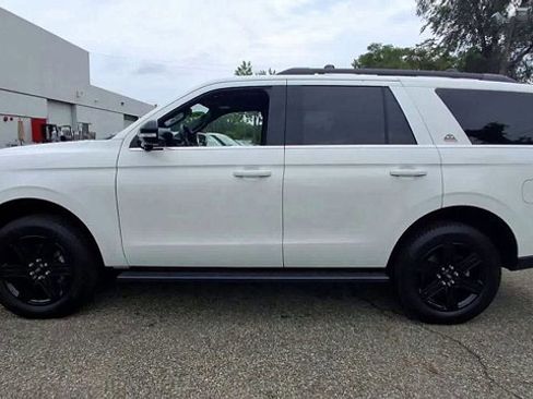 Certified 2022 Ford Expedition Timberline image 5