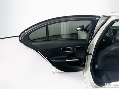 Used 2023 Mercedes-Benz C 300 Sedan image 27