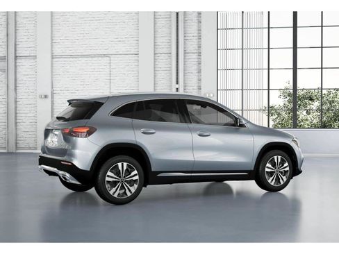 New 2026 Mercedes-Benz GLA 250 image 18