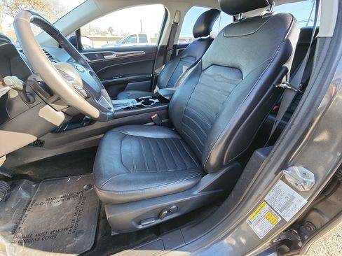 Used 2015 Ford Fusion SE w/ Equipment Group 202A image 13