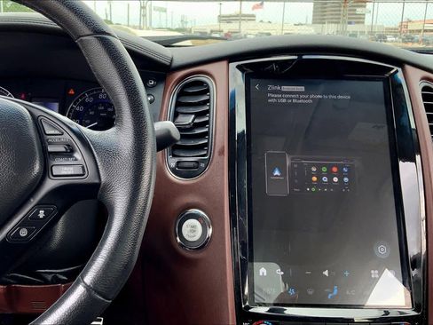 Used 2017 INFINITI QX50 2WD w/ Technology Package image 7