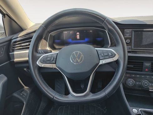 Used 2024 Volkswagen Jetta SE FWD image 12