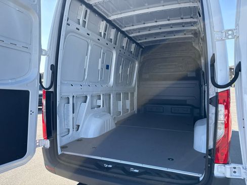 New 2026 Mercedes-Benz Sprinter 2500 image 14