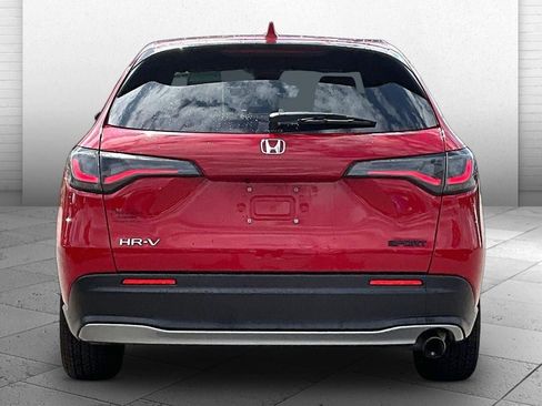 Used 2023 Honda HR-V Sport image 3