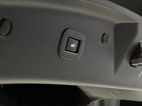 Used 2018 INFINITI QX80 4WD w/ Deluxe Technology Package image 44