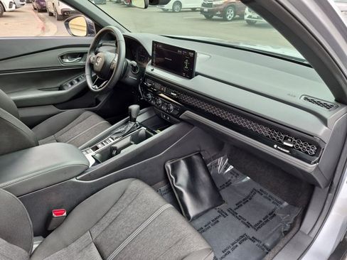 Used 2025 Honda Accord Sport image 22