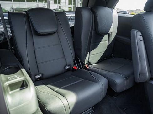 New 2026 Mercedes-Benz GLS 450 GLS 450 image 35